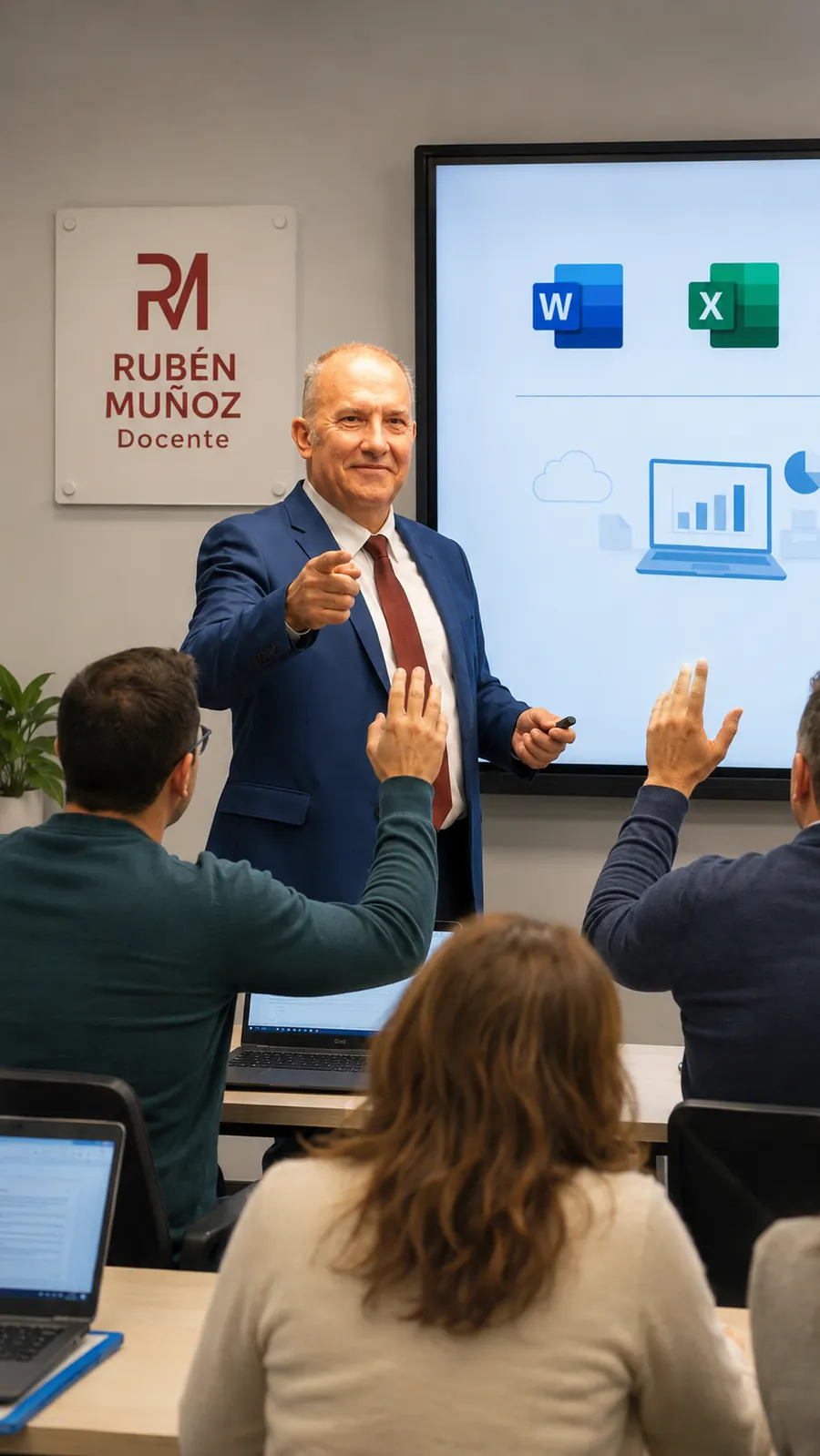 Representación de alumnado participando en una clase de ofimática